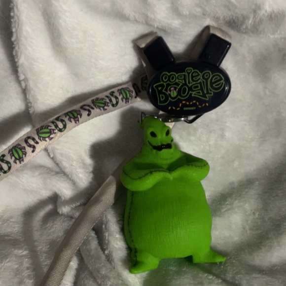 Oogie Boogie Nightmare Before Christmas light up necklace - Picture 1 of 3